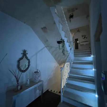 Al Centro Exclusive *